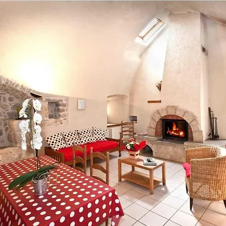 Les Buis 2/3 Personnes A Conques Vakantiehuis